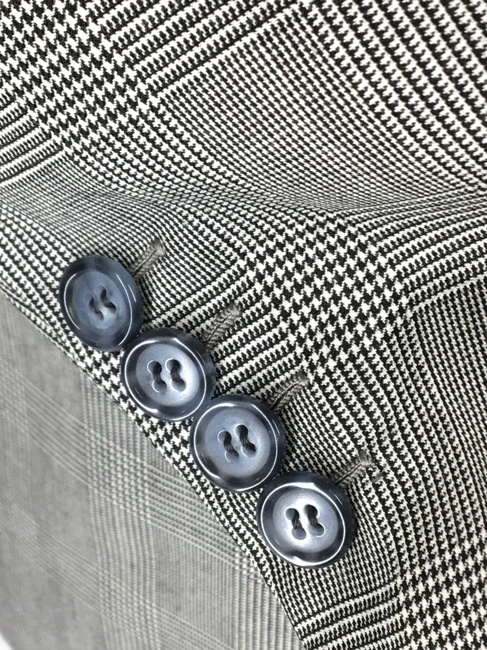 40R Brioni Italy Mens 2 Button 100% Wool Blazer Sport Coat Gray Glen Check